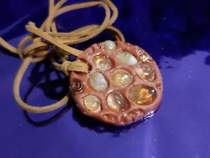 Ciondolo in TERRACOTTA 17 con QUARZO CITRINO + SPIRALE in RAME + CUOIO - Imagen 1 de 3
