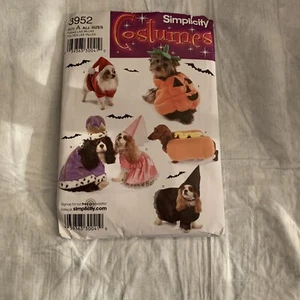 Simplicity(3952)Pet Costume SZ(A)Santa,Pumpkin,King,Princess,Hot Dog Uncut - Picture 1 of 2