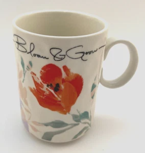 Taza floral de amapola roja Anthropologie Bloom & Grow decoración de verano - Imagen 1 de 5