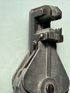 Vintage Ideal Industries E-Z Wire Stripper PAT PENDING Made In Sycamore ILL USA - Picture 1 of 12