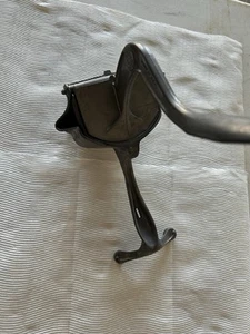 Vintage Wear-Ever Cast Aluminum Hand Citrus Juicer Squeezer Made in USA - Picture 1 of 7