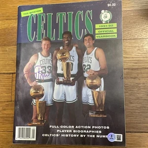 Larry Bird Boston Celtics Signed 1991-92 Yearbook Big 3 McHale Parish - Beckett - Picture 1 of 14