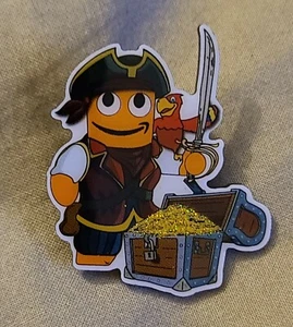 Amazon Pirate with Treasure Peccy Pin - Picture 1 of 1