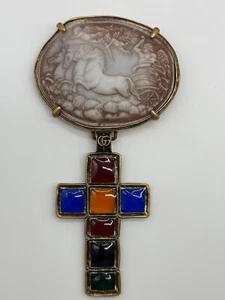 Gucci 2019 Alessandro Michele Resin Cameo & Cross Dangle Brooch - Picture 1 of 24