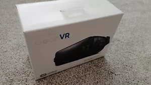 Samsung Gear VR Oculus Virtual Reality Headset SM-R323 Black - Picture 1 of 3
