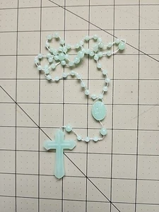 ROSARY LIME GREEN GLOW IN DARK - Picture 1 of 3