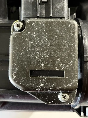 Conjunto de caja filtro de aire Toyota Tundra 2003 2004 Foto 1 de 3