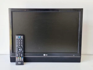 LG 19 Inch HD Ready Freeview TV/Gaming Monitor with Remote Control. - Picture 1 of 9
