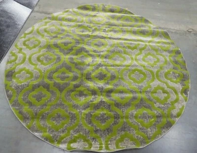 GREEN 6'-7" X 6'-7" Round Back Stain Rug, Reduced Price 1172612093 PRL7734G-7R - Image 1 of 4