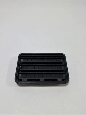 2008 BMW 335i 335xi 328xi 328i E90 E92 Trunk Vent Breather 64226962293 8377280 - Image 1 of 4