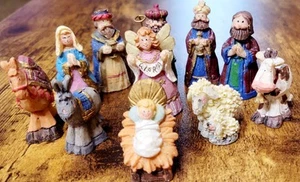 11 Piece Polystone Nativity Set Complete With Original Box - Picture 1 of 8