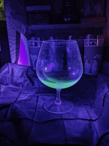 Brandy Snifter Vintage Manganese Green Glow 7in by 4in used very good - Picture 1 of 7