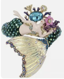Betsey Johnson Mermaid Hinged Bangle Multi Color Bracelet - NWT - Picture 1 of 7