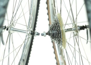 SPECIALIZED X25 SHIMANO EXAGE HG50 7 SPEED HG 13/30T 26" BICYCLE WHEELSET 135 MM - Picture 1 of 4