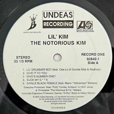 2000 - LIL' KIM - THE NOTORIOUS KIM 2XLP - UNDEAS RECORDING ORIGINAL PRESSING - Imagem 1 de 4