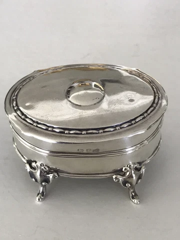 Vintage Edwardian Sterling Silver Trinket/Jewelry Box- D & F- Birmingham 1890 Cover