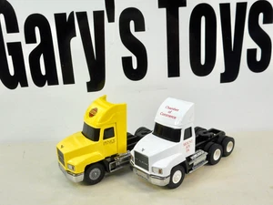 Penjoy Company 1:64 Die Cast Lot Of 2 Tractors.   #2 - Picture 1 of 5