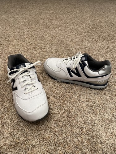 Scarpe da golf New Balance 574 bianco blu grigio #NBG574B uomo taglia 11 4E extra LARGHE