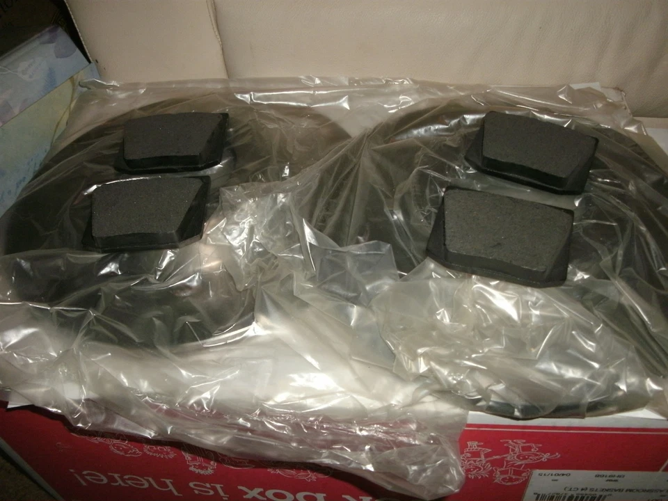 TRIUMPH TR6 ROTORES Y PASTILLAS DE FRENO, 1973-1976, (2) 10 ROTORES 3/4", (4) PASTILLAS DE FRENO Foto 1 de 1