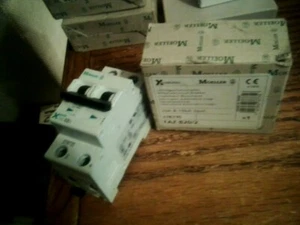 *NEW*.... MOELLER CUTLER HAMMER EATON FAZ-B20-2 20A 2-POLE 480V CIRCUIT BREAKER - Picture 1 of 4
