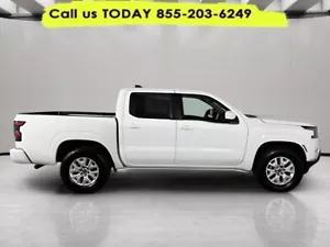 2024 Nissan Frontier Crew Cab SV 4x4 - Picture 1 of 11