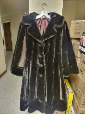 Lilli Ann San Francisco Faux Fur Coat Size M - Image 1 of 4