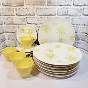 Vintage Lucent Melamine Yellow and White Floral MCM Dinnerware Retro 18 Pc Set - Picture 1 of 11