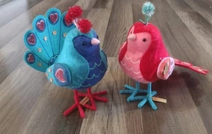 Target bird Spritz Valentines Peabo Preener Peacock 2020 Featherly Friends READ - Picture 1 of 12