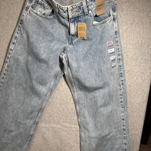 Jeans donna Levi's 501 vita alta gamba dritta sartoriale - Foto 1 di 10