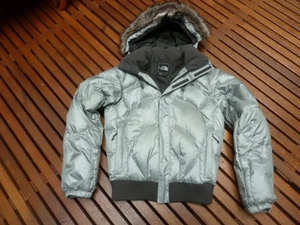 The North Face Womens Gray Puffer Jacket~Faux Fur Hood Size Small - Picture 1 of 7