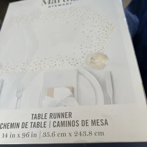 Martha Stewart Weihnachten Tischläufer Neu Versiegelt 14” X 96” Weiß & Gold - Bild 1 von 10