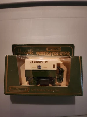 Matchbox Models of Yesteryear Y-29 1919 Walker Electric Van Harrod's Foto 1 de 4
