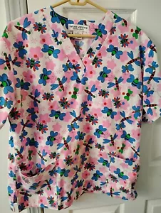 Natural Uniforms 2 Pocket Dragonfly/Bumblebee Scrub Top Size S (Fits LARGE) - Picture 1 of 1