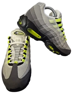 Nike Air Max 95 OG Neon 2015 nero bianco grigio verde uomo taglia 8 rare 554970-071 - Foto 1 di 15
