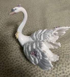 Lladro Porcelain White Swan Figurine #6499 Spain 4x6” Valentine Gift Idea - Imagen 1 de 17