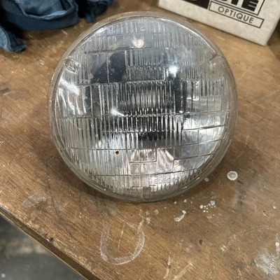 Головная лампа ближнего/дальнего света Datsun 510 от оригинального производителя передняя фара GE - Изображение 1 из 4