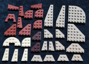 LEGO Marrone Beige Cuneo Taglio Angolare Rotondo Piastre Base Pezzi Confezione 3x3 4x4 - Foto 1 di 3