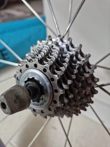 Cassette Shimano Dura-Ace 9 vitesses 14-24 - Foto 1 di 12