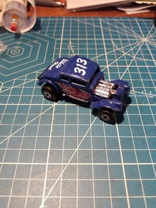 Matchbox 33 WILLYS STREET ROD 1982 "313 White Heat" Blue Car-52 - Picture 1 of 3