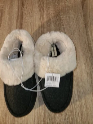 womens dearfoam slippers 7-8 new - Image 1 of 3