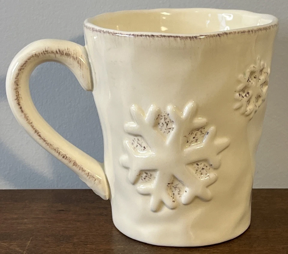 Vintage Park Designs Very Merry White Snowflakes Coffee Mug Cup Holiday Embossed - Image 1 of 4