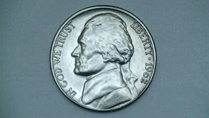 1962 D Jefferson Nickel Uncirculated BU Visible Steps - Picture 1 of 2