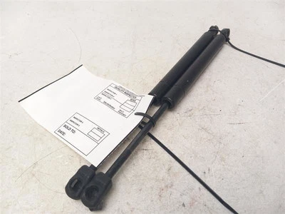 SUPORTE PARA CAPÔ NISSAN TITAN 2005 - Imagem 1 de 4