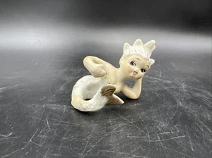 Portavelas de cerámica vintage Kelvin Industries Mermaid Bisque abrazador - Imagen 1 de 14