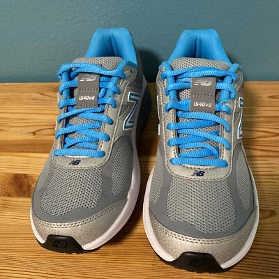 New Balance Women's 1540sp3 Running Shoe Sz 8 Narrow (2A) Silver/Polaris Sneaker - Image 1 of 4