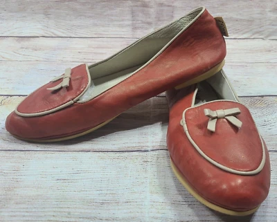 French Sole FS/NY Women's Size 8 Shoes Pull On Flats Cream Red Slip on Career - Image 1 of 4