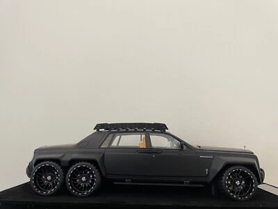 Rolls-Royce Phantom 6x6 Danton Arts Kustoms (Matt Black) [XEROX] 1/18 scale - Image 1 of 4