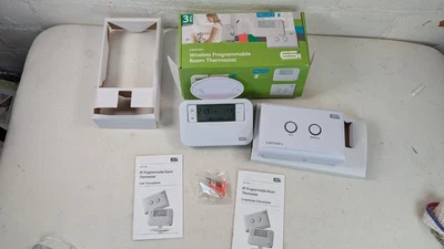 ESI Wireless Programmable Room Thermostat ESRTP4RF+ - White - Image 1 of 4