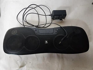 (f) Logitech S715i Portable 30-pin Ipod/iphone Speaker Dock READ - Picture 1 of 3