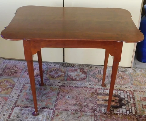 Eldred Wheeler Queen Anne Style Maple Beautiful Tea Table Cover
